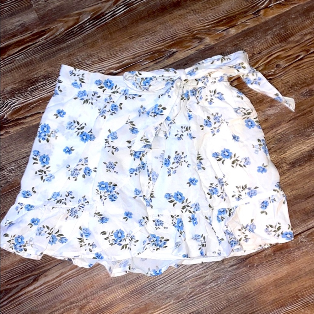 Size S Hollister Skirt
